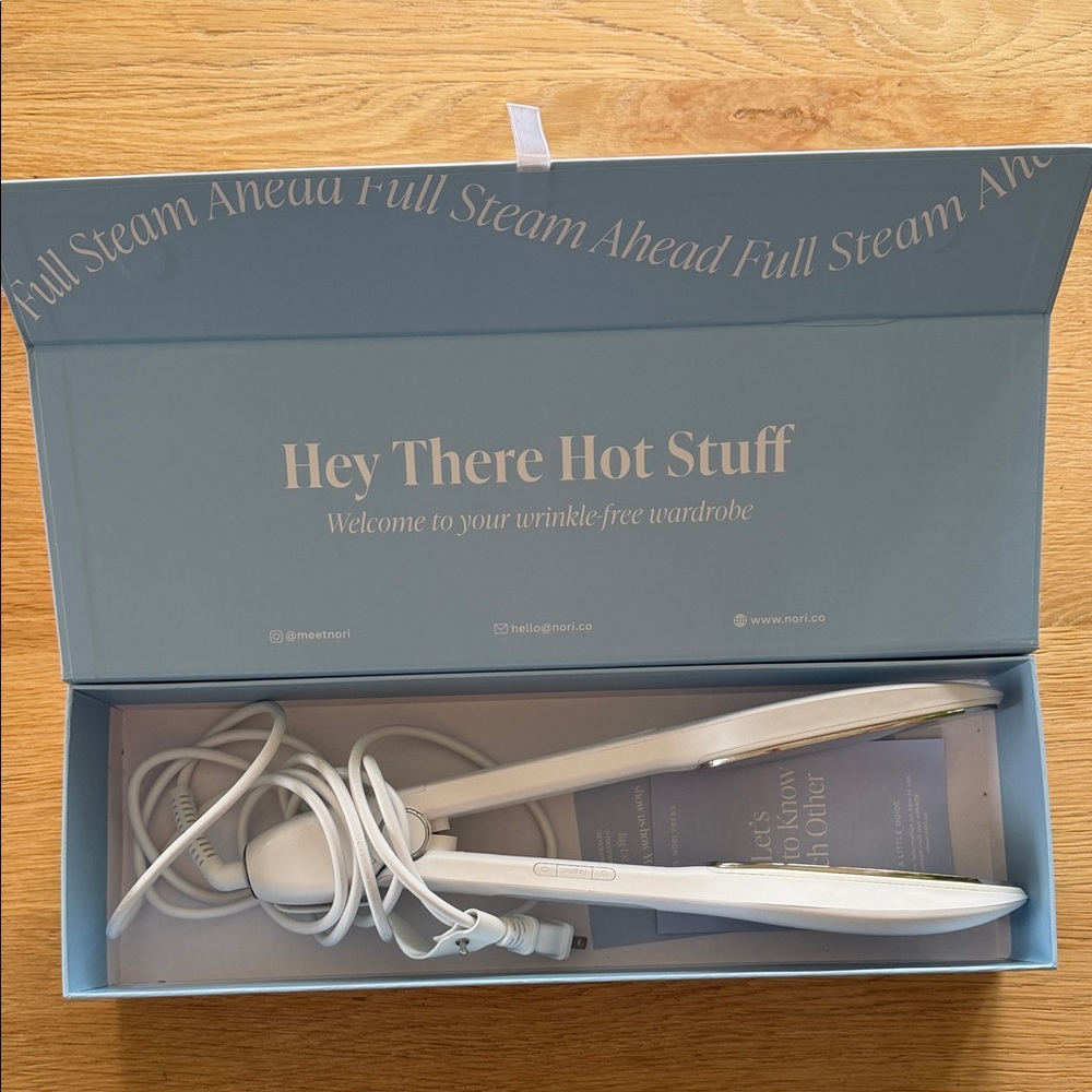 NORI Press Steam Iron